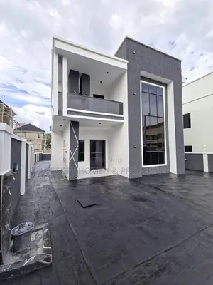 4bdrm Duplex in Carlton Gate Estate, Akobo for sale