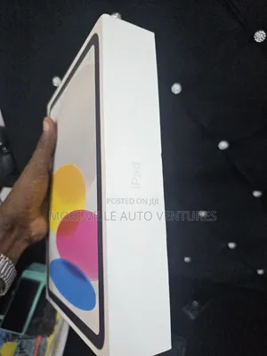 New Apple iPad 10.2 (2021) 64 GB Silver
