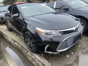 Toyota Avalon Limited 4dr Sedan (3.5L 6cyl 6A) 2015 Black