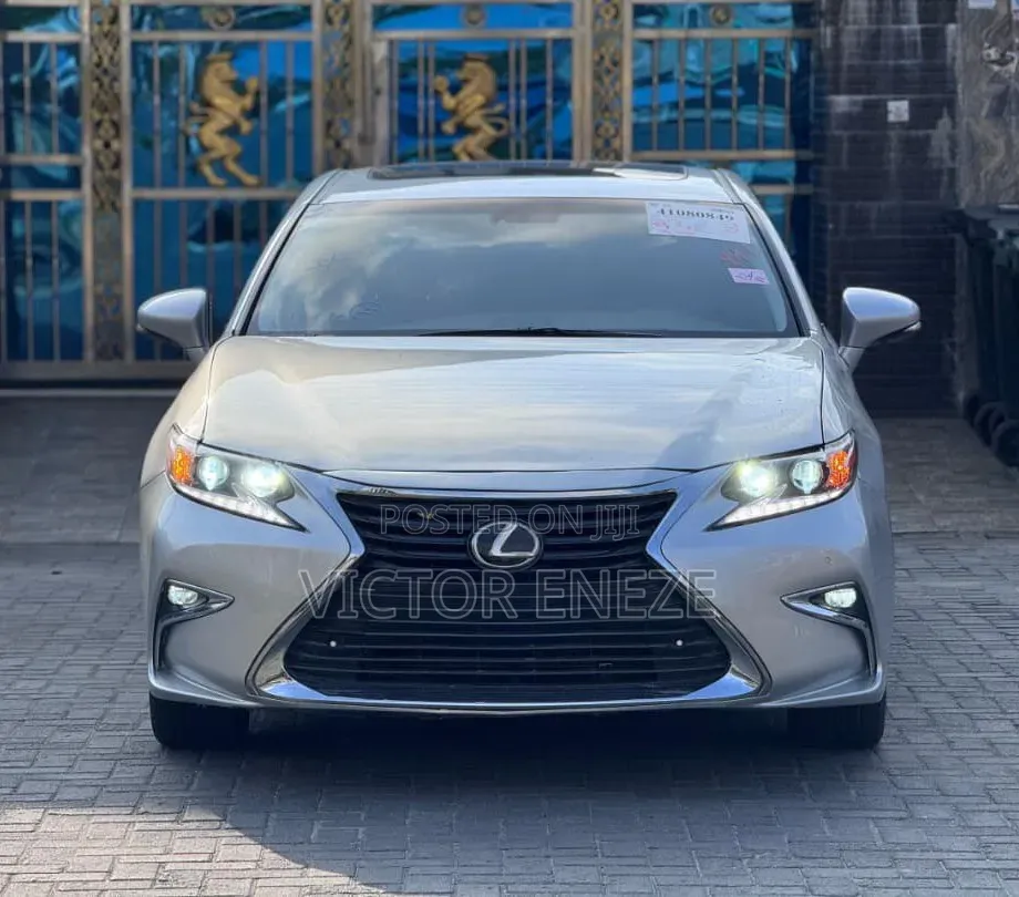 Lexus ES 2013 Silver