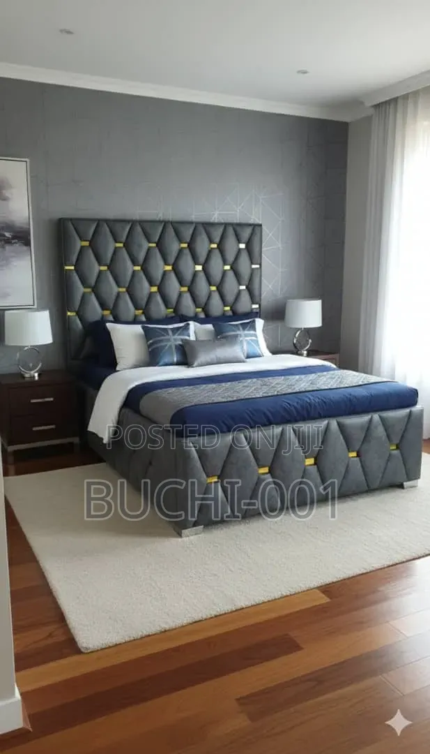 Modern Diamond-Tufted Upholstered Bed Frame 6x6