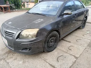 Toyota Avensis 2.4 VVTi Executive 2008 Gray