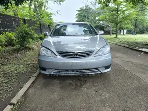 Toyota Camry 2006 Gray