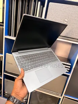 Laptop Lenovo IdeaPad Z580 4GB Intel Pentium SSD 128GB