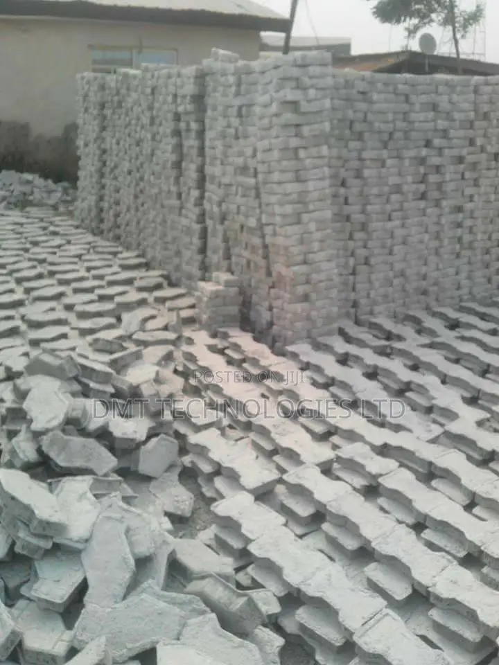 Road Paving With Interlock