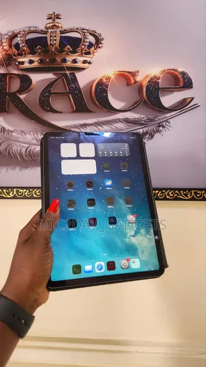 Apple iPad Pro 11 (2020) 128 GB Gray