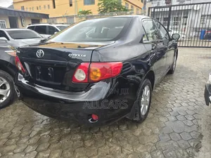 Toyota Corolla LE 4dr Sedan (1.8L 4cyl 4A) 2010 Black