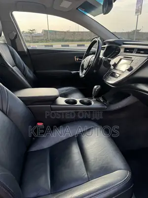 Toyota Avalon XLE Plus FWD Sedan (3.6L 6cyl 6A) 2016 Black