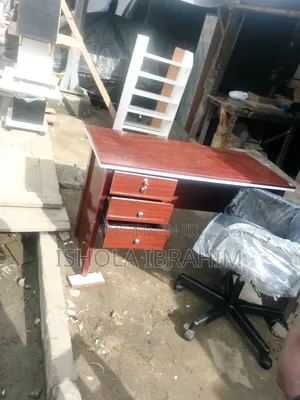 4ft Red Rose Office Table and High Back Rolling Chair