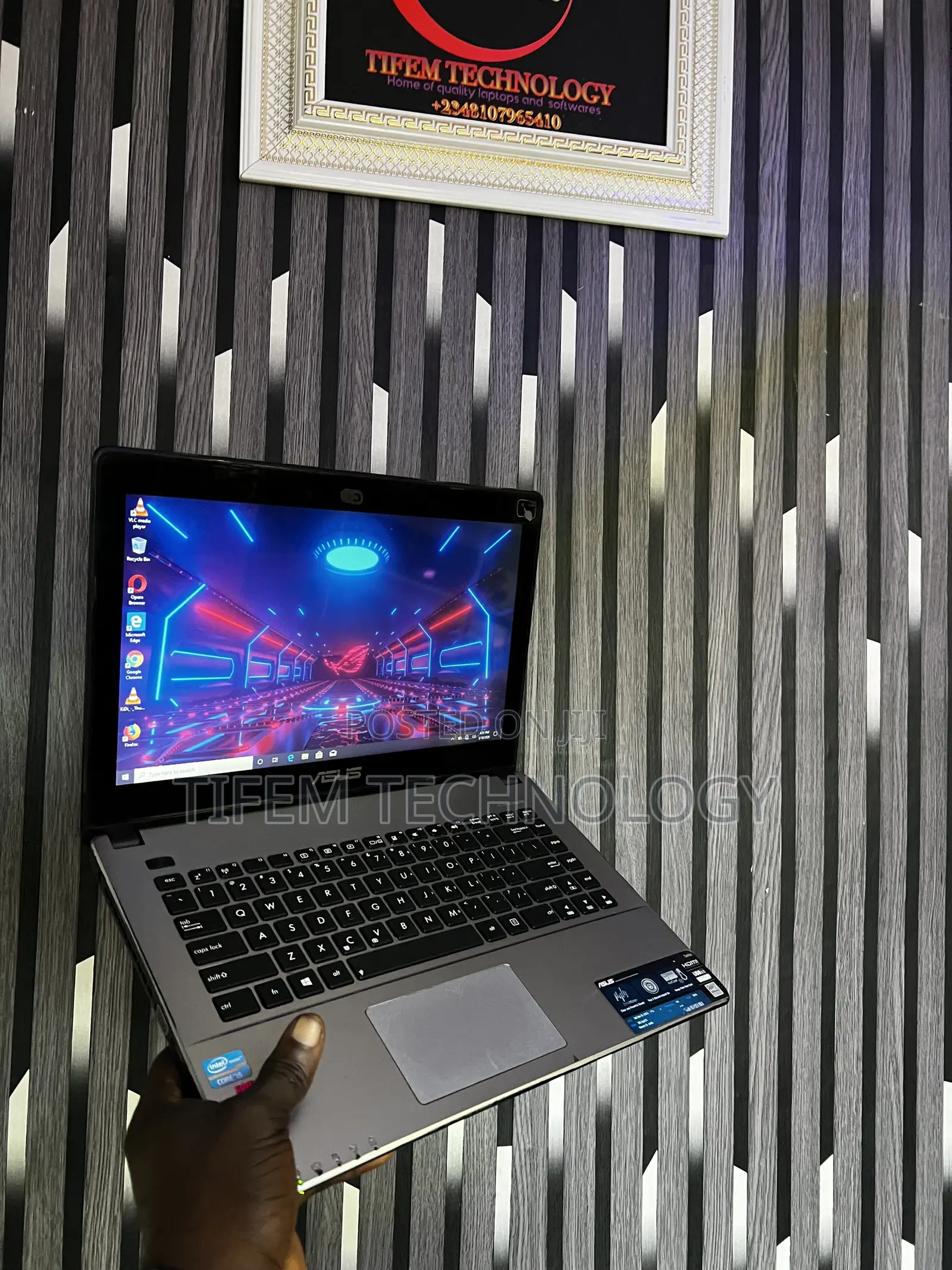 Laptop Asus F450CA 8GB Intel Core i5 HDD+SSD 500GB