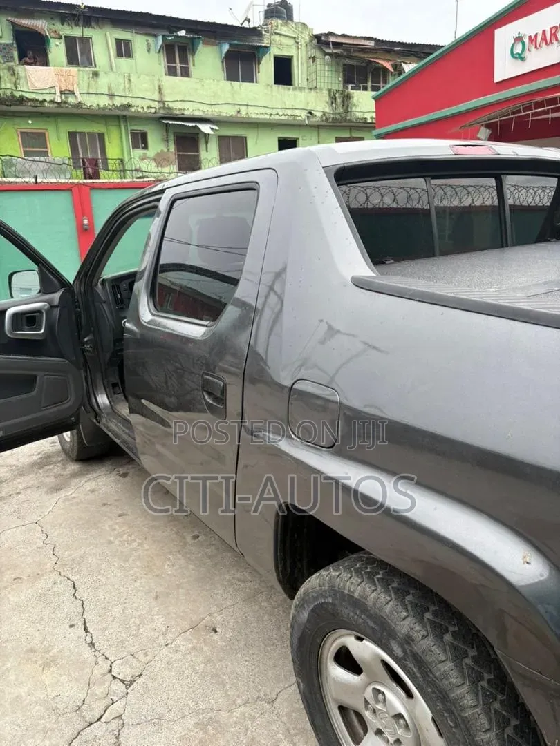Honda Ridgeline 2010 Gray
