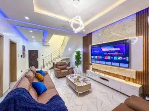 3 Bedroom Shortlet With Pool