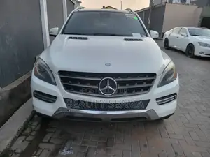 Mercedes-Benz M Class ML350 4MATIC 4dr SUV AWD (3.5L 6cyl 7A) 2014