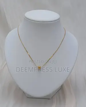 Basic Bal Point Necklace