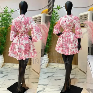 High Quality Gown