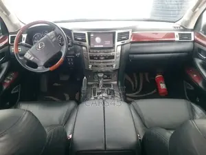 Lexus LX 2013 Black
