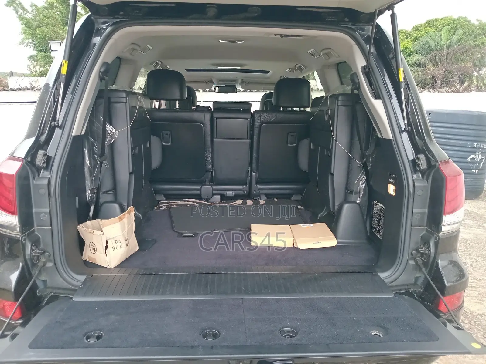 Lexus LX 2013 Black