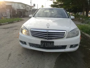 Mercedes-Benz C300 Luxury 4Matic Sedan AWD (3.0L 6cyl 7A) 2010 White