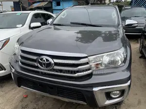 Toyota Hilux Revo Double Cab Deisel 2.8 AWD 2021 Gray