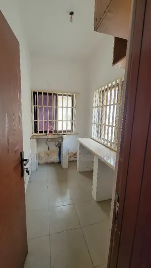 5bdrm Duplex in Parkview Estate for rent