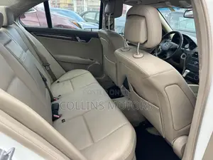 Mercedes-Benz C300 2010 White