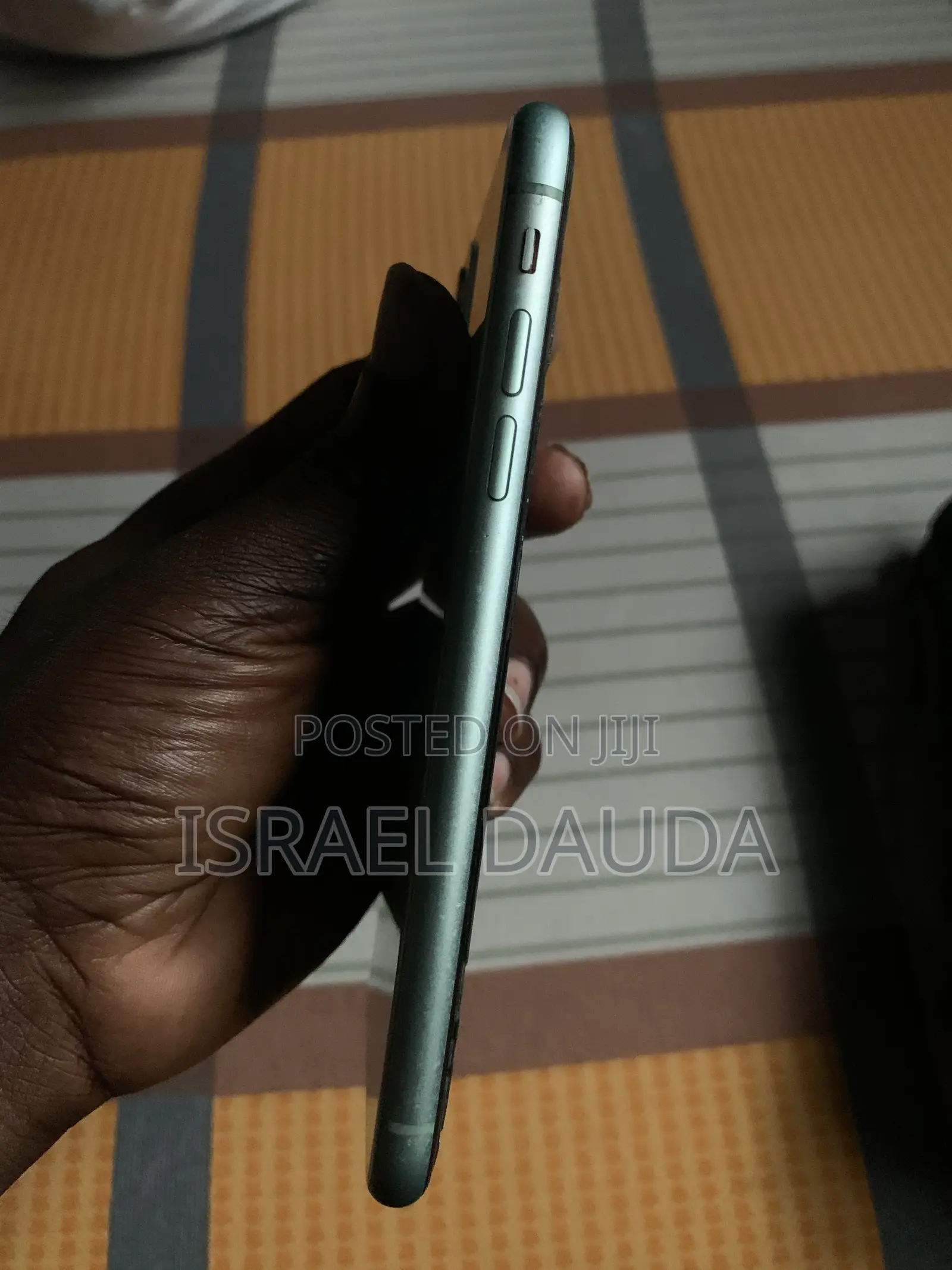 Apple iPhone 11 64 GB