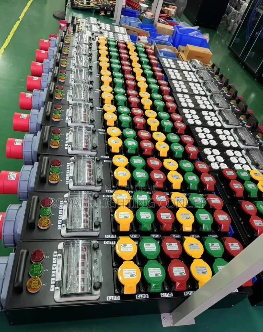 12 Channels Stage Light Power Distribution Box