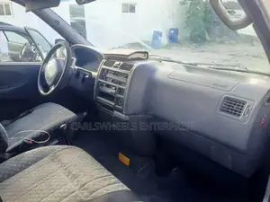 Toyota HiAce 2006 Grey