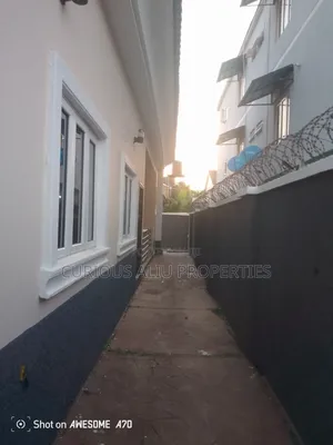 4bdrm Duplex in Ako Estate, Life Camp for rent
