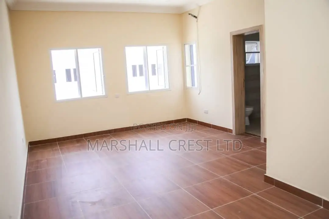 2bdrm Duplex in Lekki Phase 2 for rent