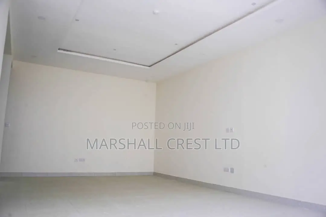 2bdrm Duplex in Lekki Phase 2 for rent