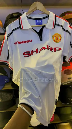 Manchester United Retro Football Jersey