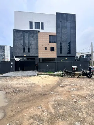 2bdrm Apartment in Lekki Phase 1 for rent