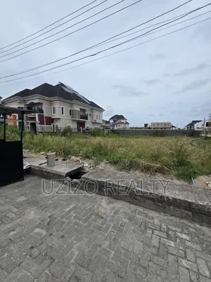 Land for Sale in Diamond Estate