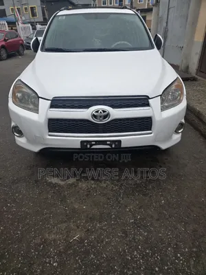 Toyota RAV4 Limited 2011 White