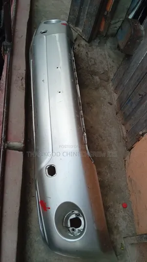Empty Front Bumper Highlander 05