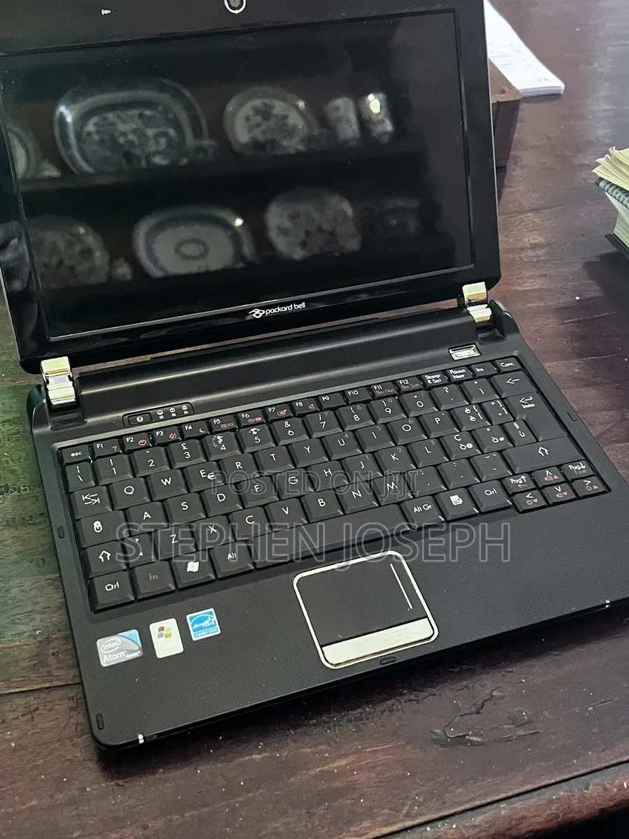 Laptop Packard Bell 2GB Intel Atom HDD 320GB