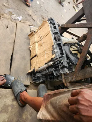 Radiator and Fan and Condenser for Nissa Nissan Altima 2017
