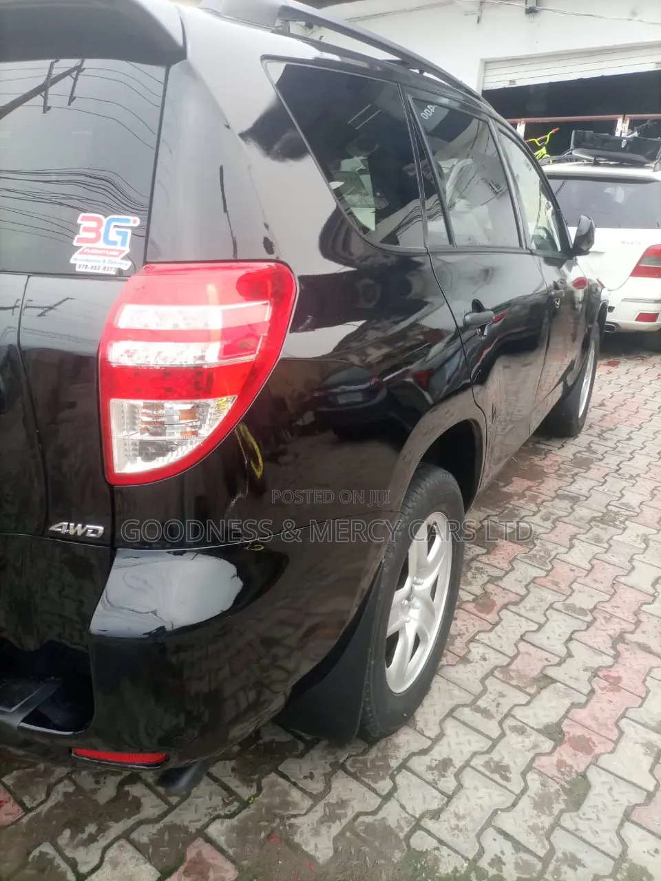 Toyota RAV4 2010 Black