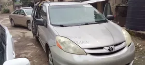 Toyota Sienna LE FWD 2006 Silver