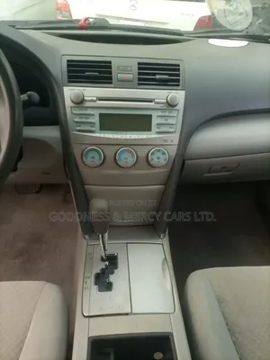 Toyota Camry LE 4dr Sedan (2.4L 4cyl 5A) 2009 Silver