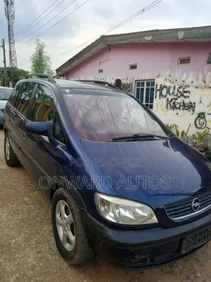 Opel Zafira 2025 Blue