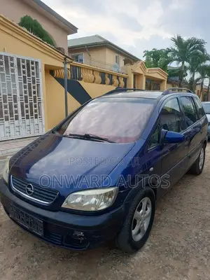 Opel Zafira 2025 Blue