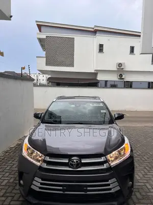 Toyota Highlander Limited Platinum 4x4 V6 (3.5L 6cyl 8A) 2017 Gray