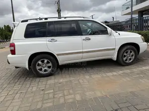 Toyota Highlander V6 2005 White