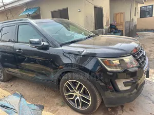 Ford Explorer 2016 Black