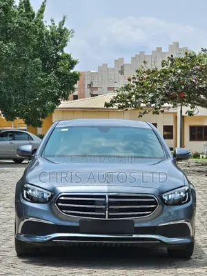 Mercedes-Benz E200 2022 Gray