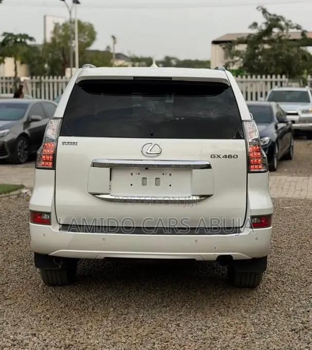 Lexus GX 460 Base 2018 White