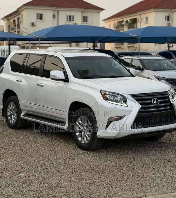 Lexus GX 460 Base 2018 White