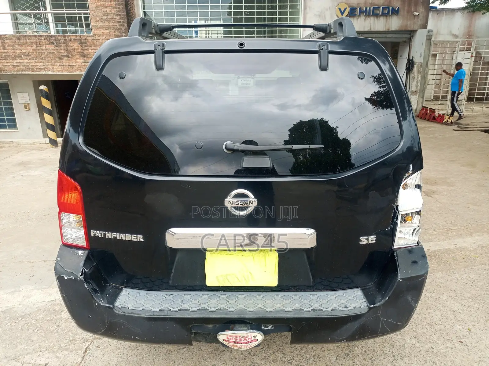Nissan Pathfinder 2005 Black